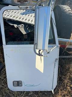 Freightliner FLC Right Door