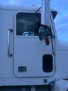 Freightliner FLD120 Right Door