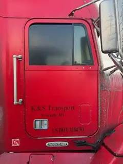 Freightliner FLD120 Right Door