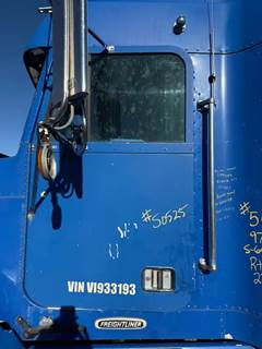 Freightliner FLD120 Left Door