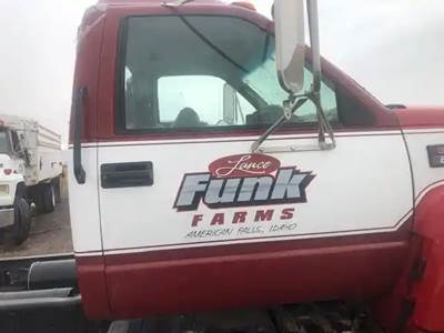 GMC C7500 Right Door