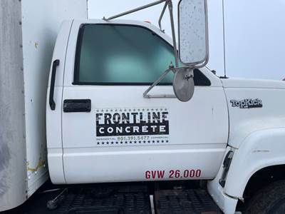 GMC TopKick C6500 Right Door for a 1993 GMC C6000 Topkick