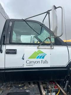 GMC TopKick C7000 Right Door for a 1995 GMC C7000 Topkick