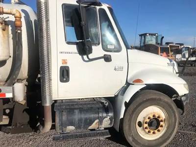 International 4300 Right Door