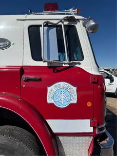 International CO1850 Right Door for a 1978 International Harvester CO1850