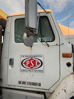 International F2674 Right Door for a 2002 International F-2674 SBA