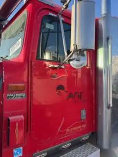 International F9370 Left Door for a 1997 International F-9370