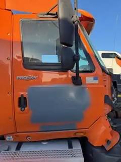 International LA617 Right Door