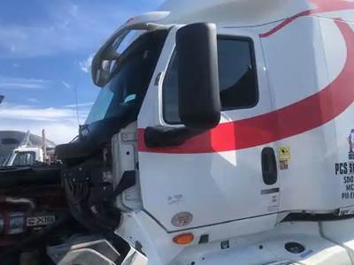 International LT625 Left Door