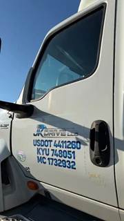 International LT625 Left Door