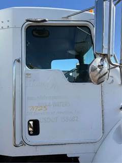 Kenworth T300 Right Door