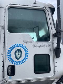 Kenworth T600 Right Door