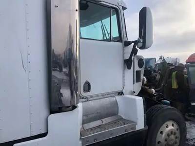 Kenworth T600 Right Door