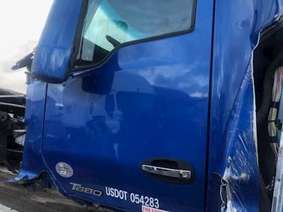 Kenworth T680 Left Door