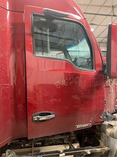Kenworth T680 Right Door