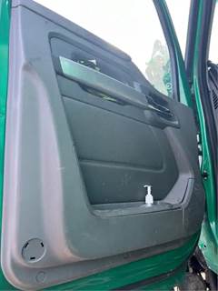 Kenworth T680 Left Door