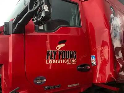 Kenworth T680 Left Door