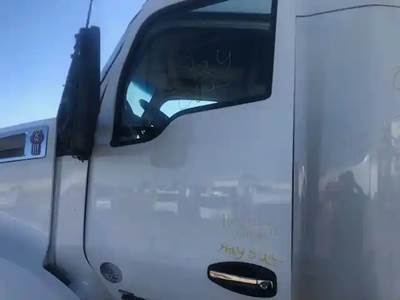 Kenworth T680 Left Door