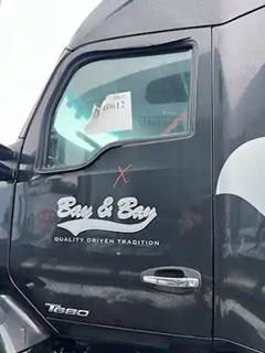 Kenworth T680 Left Door