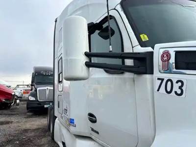 Kenworth T680 Right Door