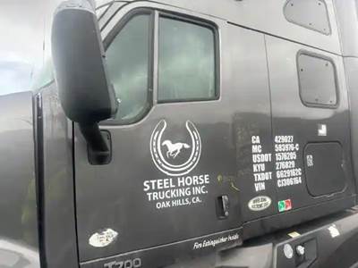 Kenworth T700 Left Door