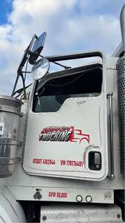 Kenworth T800 Left Door