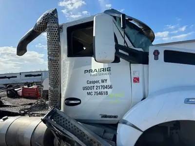 Kenworth T880 Right Door