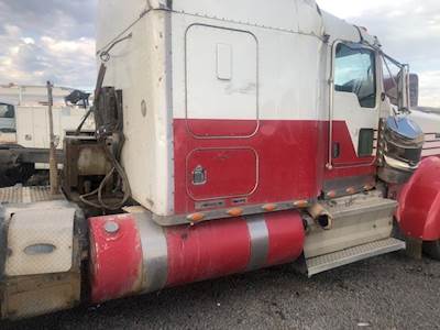 Kenworth W900 Right Door