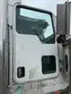 Kenworth W900 Right Door