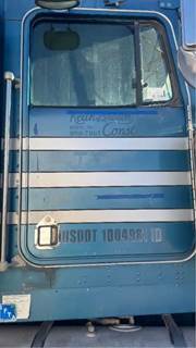 Kenworth W900 Right Door