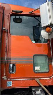 Kenworth W900 Right Door