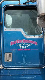 Kenworth W900 Right Door