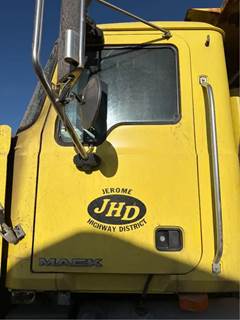 Mack Granite GU713 Left Door for a 2010 Mack GU713