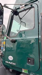 Mack Pinnacle CXU612 Left Door for a 2015 Mack CXU612