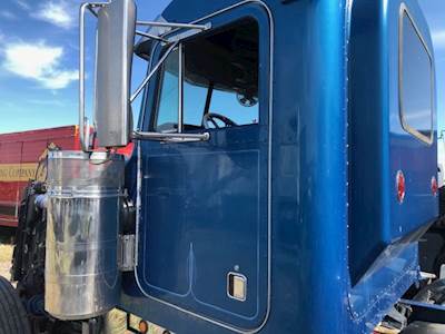 Peterbilt 379 Left Door