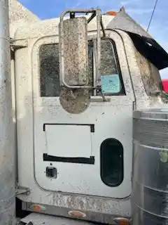 Peterbilt 379 Right Door