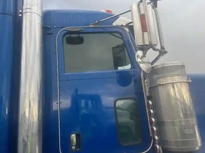 Peterbilt 379 Right Door