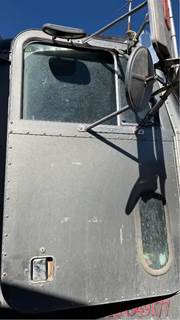 Peterbilt 379 Right Door