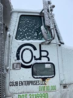 Volvo / WhiteGMC Autocar ACL64 Right Door for a 1992 White AUTOCAR ACL64