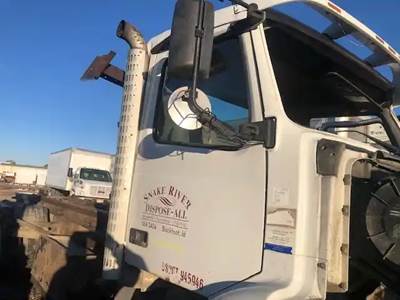 Volvo VHD Right Door