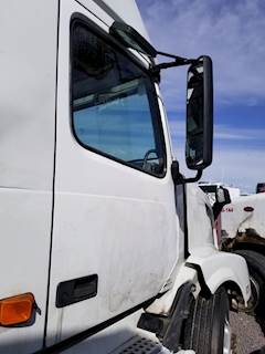 Volvo VNL Right Door