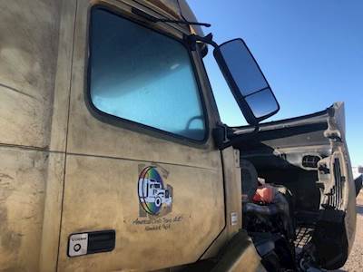 Volvo VNL Right Door