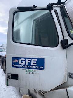 Volvo VNL Right Door