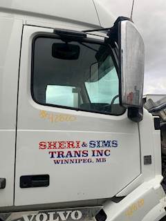 Volvo VNL Right Door