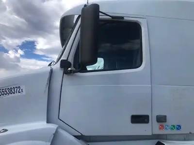 Volvo VNL Left Door