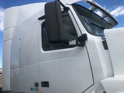 Volvo VNL Right Door