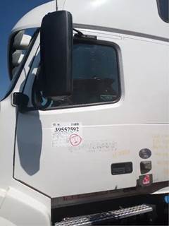 Volvo VNL Left Door
