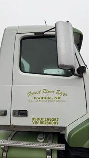 Volvo VNL Right Door