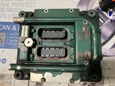 Volvo VED12 Engine Control Module (ECM) for a 2006 Volvo VNL