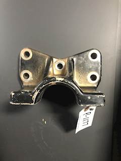 Ford L9000 Engine Mount